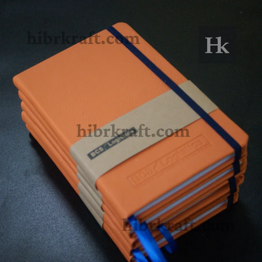 Agenda kulit bulanan