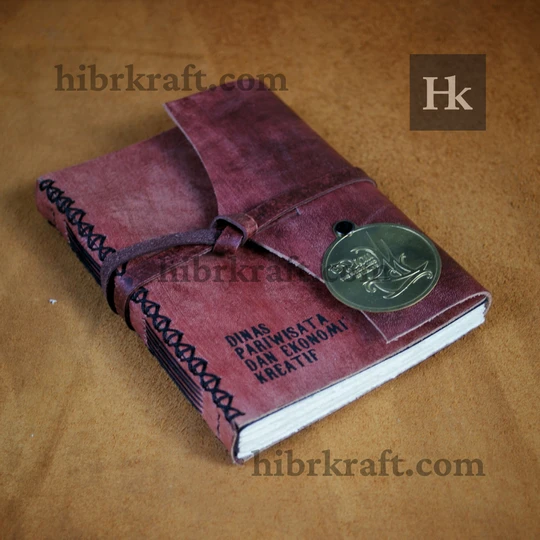 Agenda kulit hadiah wisuda