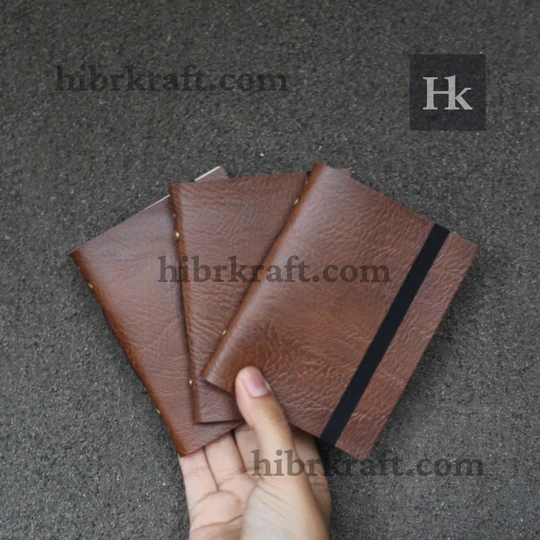 Agenda kulit polos