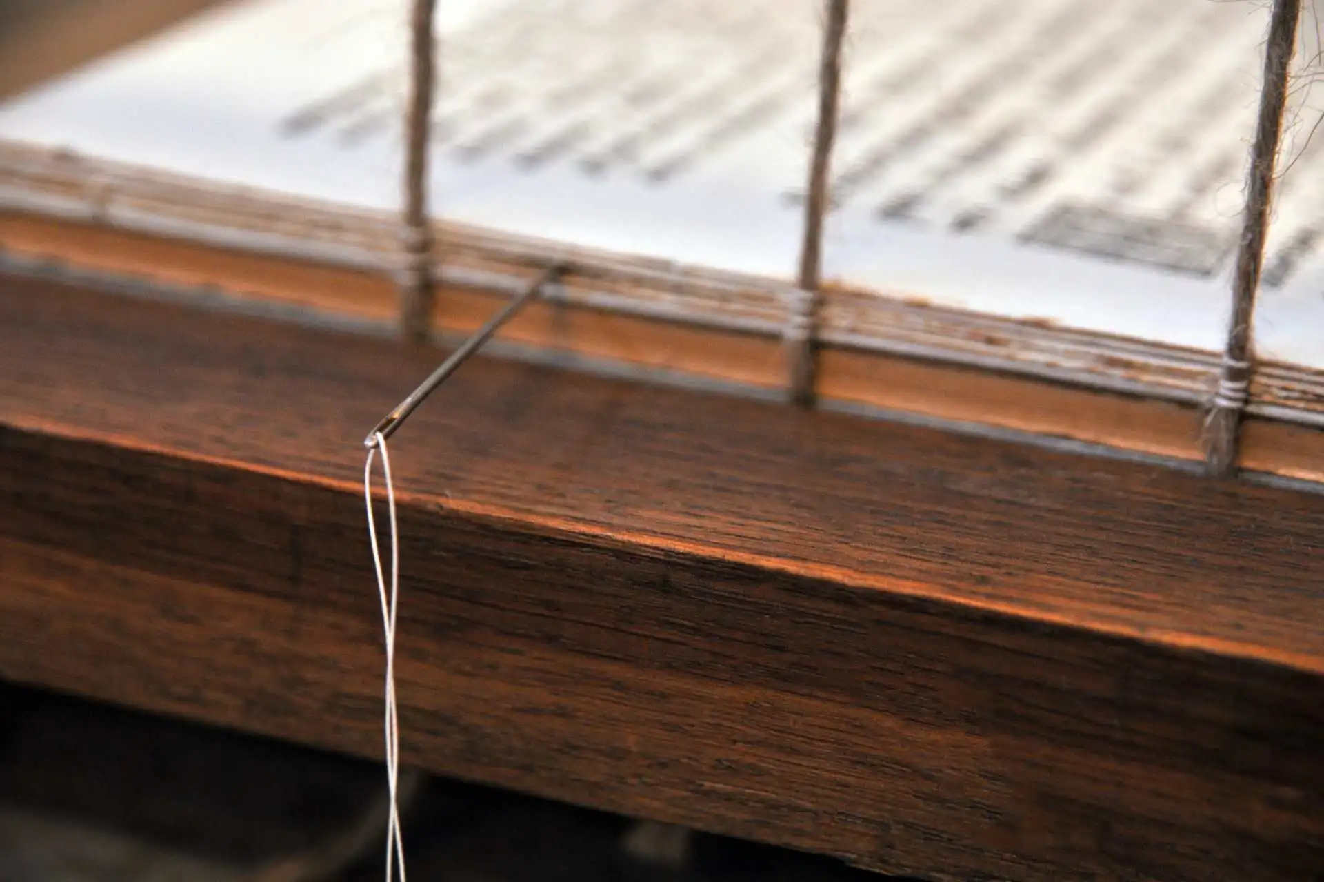 Ax Hibrkraft Specialized Book Repair