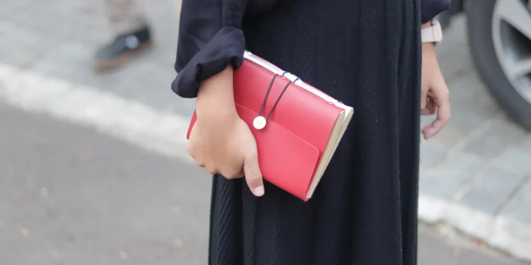 Strategi Silent Branding Dengan Custom Notebook