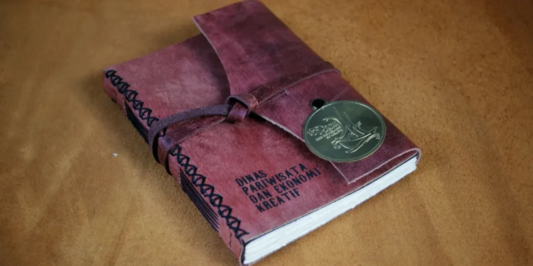 Vegtan Leather Journal