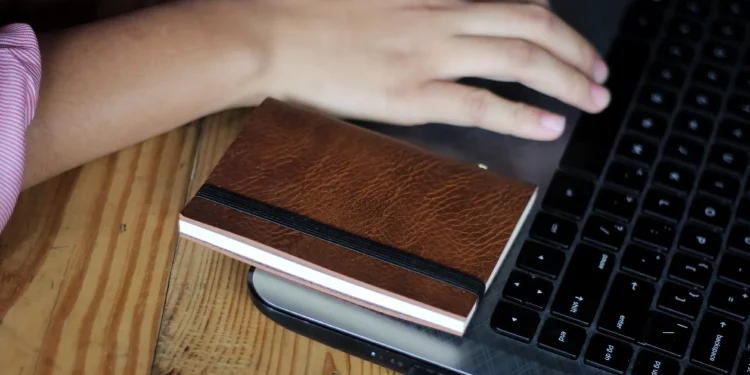 Buku Agenda Kulit Custom