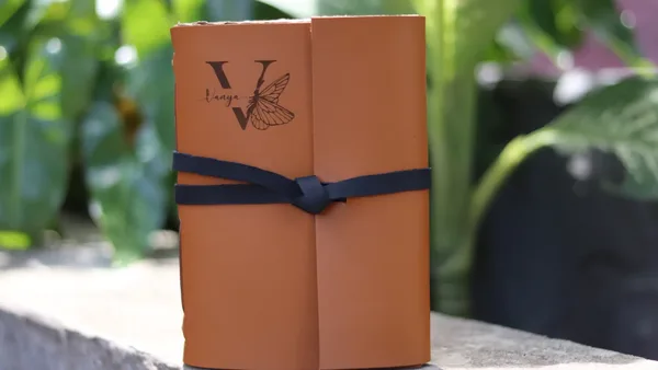 Leather Wrap Journal/Jurnal Kulit Dengan Tali Gulung