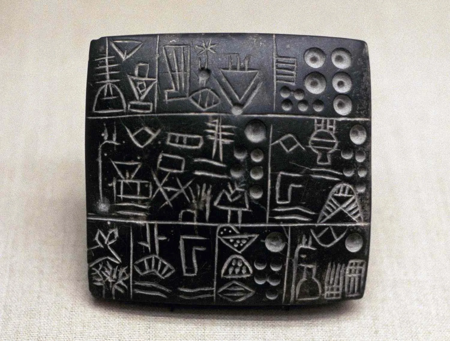 Proto Tulisan Cuneiform