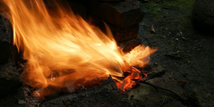 Hibrkraft Tools Creation Flames In Outdoor Forging